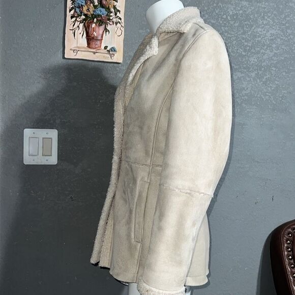 AXARA New York Women's Faux Leather Button Down Jacket, S beige color - Picture 10 of 12